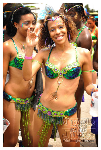 kadooment_day_2010_pt4-076