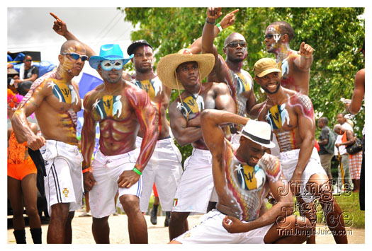 kadooment_day_2010_pt4-095