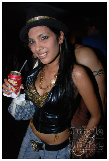 karma_sutra_2010-018