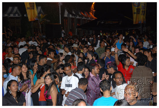 karma_sutra_2010-031