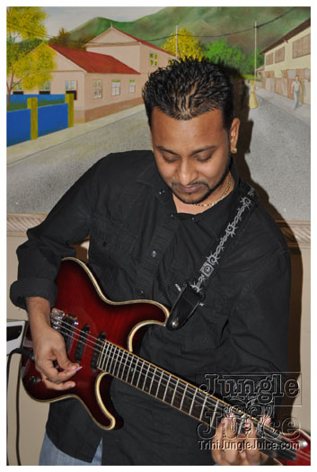 karma_unplugged_jan12-011