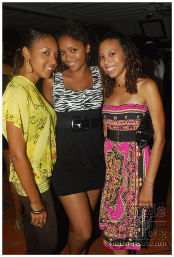 ladies_first_2010-036