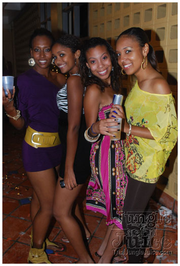 ladies_first_2010-104