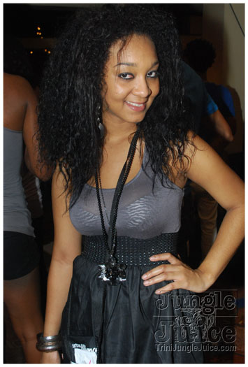 ladies_first_2010-107