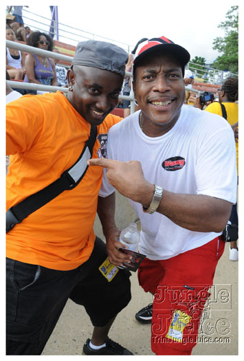 machel_six_flags_2010-032