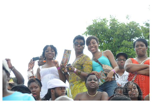 machel_six_flags_2010-041