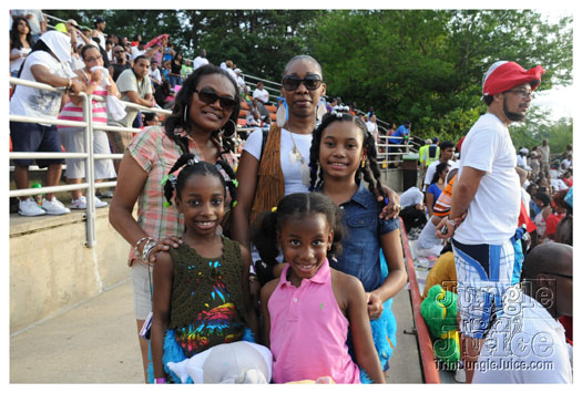 machel_six_flags_2010-071
