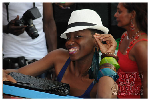 machel_six_flags_2010-115