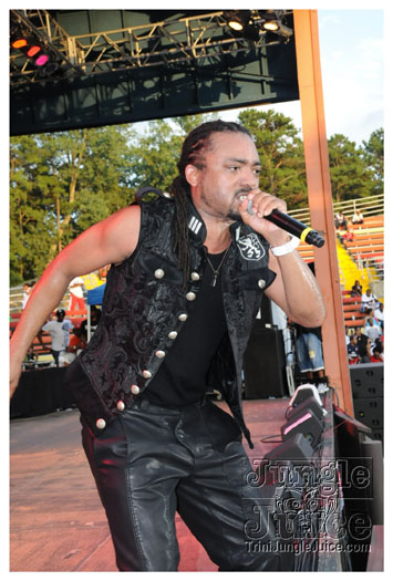 machel_six_flags_2010-125