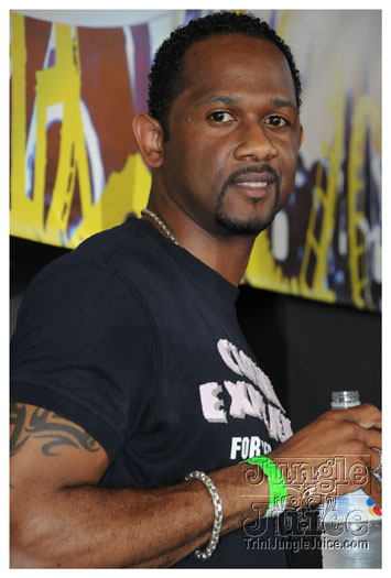 machel_six_flags_2010-126