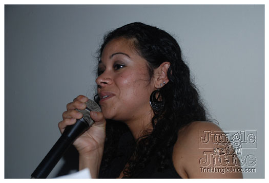 mascots_intl_2010_band_launch-011