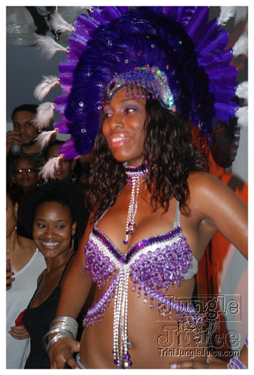 mascots_intl_2010_band_launch-016