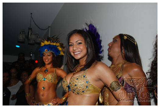 mascots_intl_2010_band_launch-018