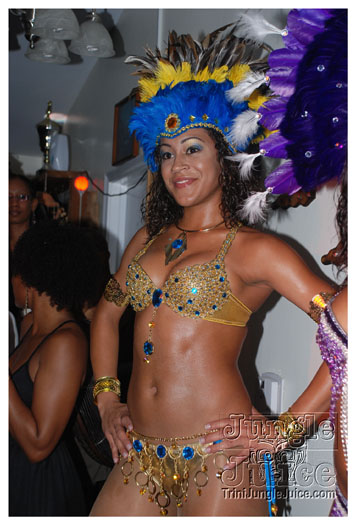 mascots_intl_2010_band_launch-019