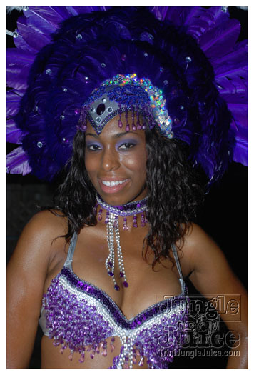 mascots_intl_2010_band_launch-030