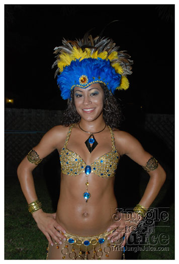 mascots_intl_2010_band_launch-034