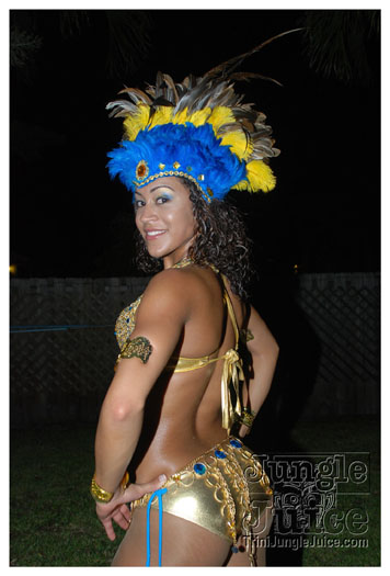 mascots_intl_2010_band_launch-035