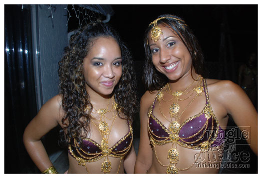 mascots_intl_2010_band_launch-044