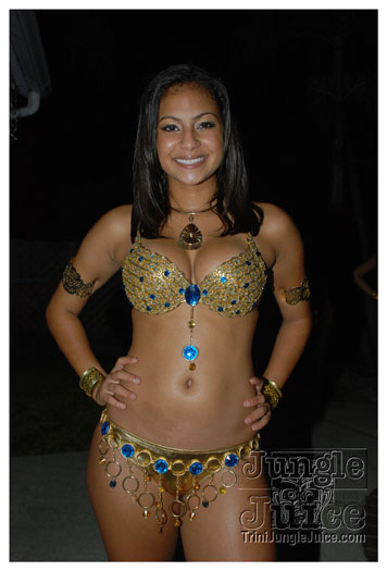 mascots_intl_2010_band_launch-046