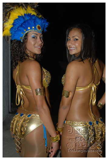 mascots_intl_2010_band_launch-050