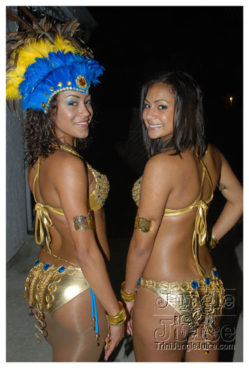 mascots_intl_2010_band_launch-051