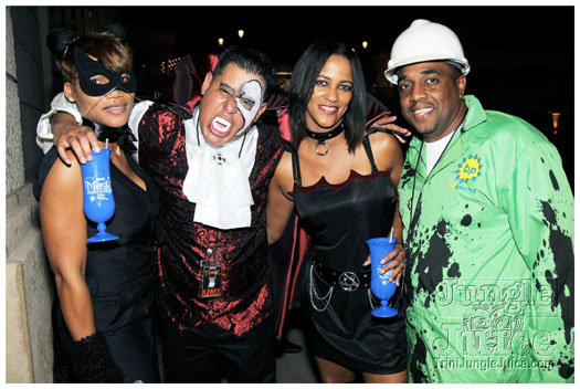 mask_halloween_2010-004