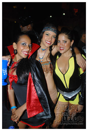 mask_halloween_2010-021