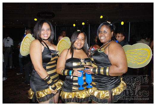 mask_halloween_2010-041