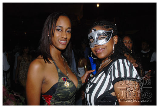 mask_halloween_2010-042