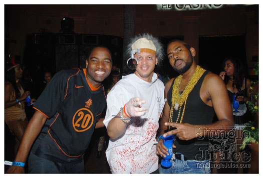 mask_halloween_2010-066