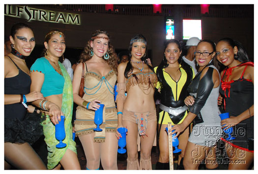 mask_halloween_2010-067