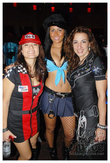 mask_halloween_2010-082