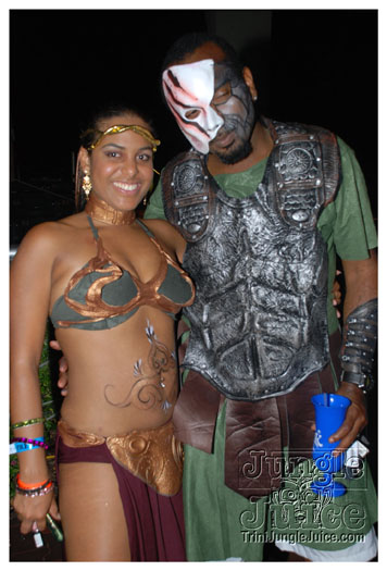 mask_halloween_2010-083