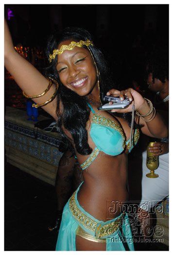 mask_halloween_2010-085