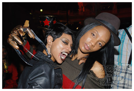 mask_halloween_2010-086