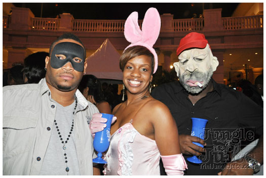 mask_halloween_2010-132