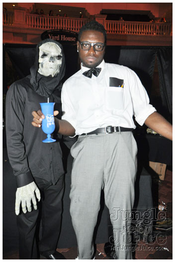 mask_halloween_2010-140