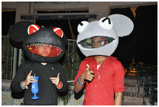 mask_halloween_2010-156