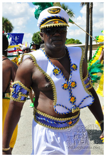 miami_cval_parade_2010_pt1-026