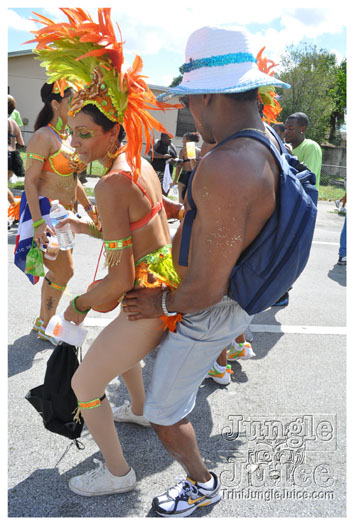 miami_cval_parade_2010_pt2-050