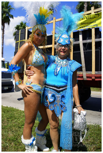 miami_cval_parade_2010_pt3-040