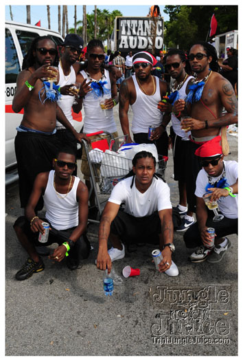 miami_cval_parade_2010_pt4-085