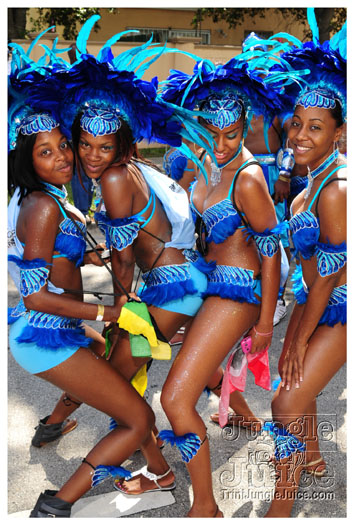 miami_cval_parade_2010_pt4-104