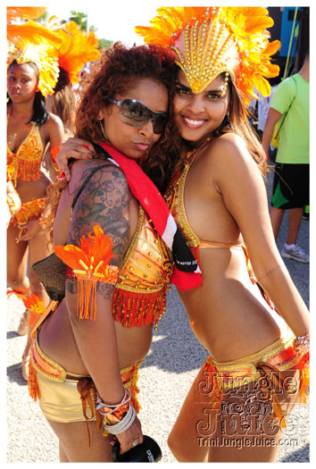 miami_cval_parade_2010_pt5-013