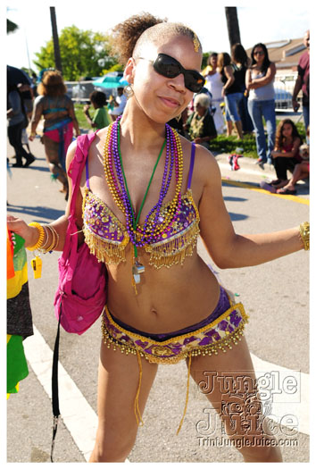 miami_cval_parade_2010_pt5-072