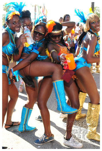 miami_cval_parade_2010_pt5-097