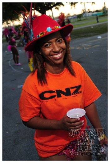 miami_cval_parade_2010_pt5-131