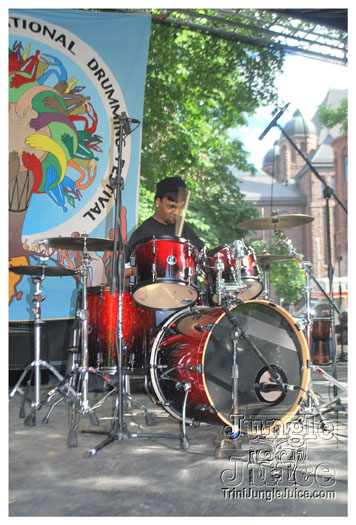muhtadi_drumming_fest_jun2010-114