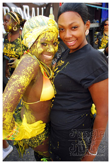 nhc_liquid_gold_2010-021