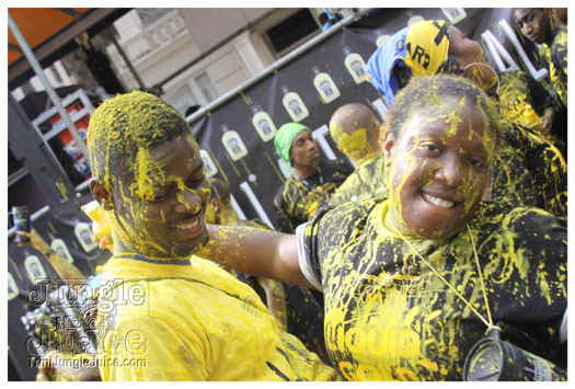 nhc_liquid_gold_2010-037